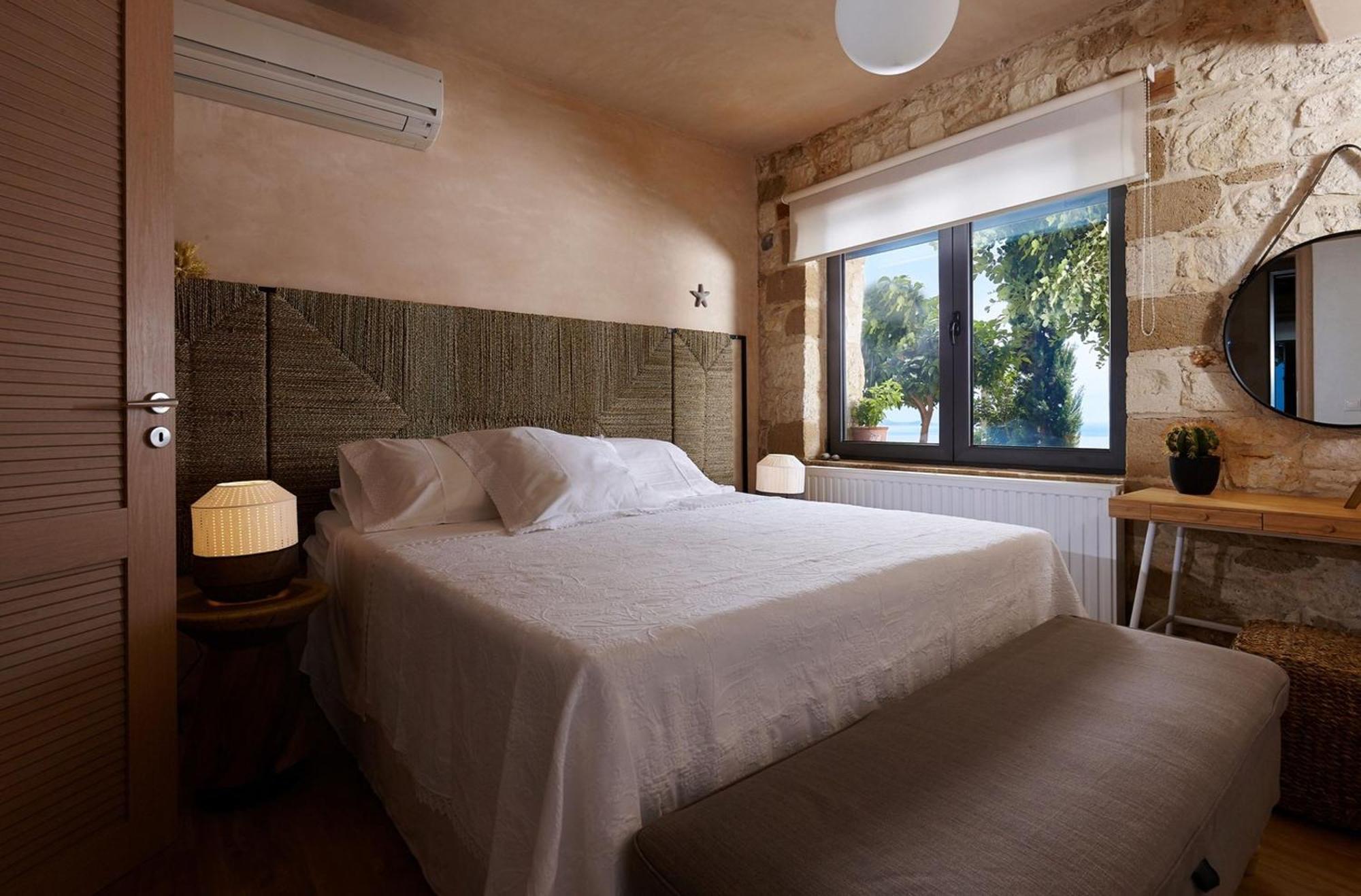 Villa Vollard With Amazing View Pool Iraklion Buitenkant foto