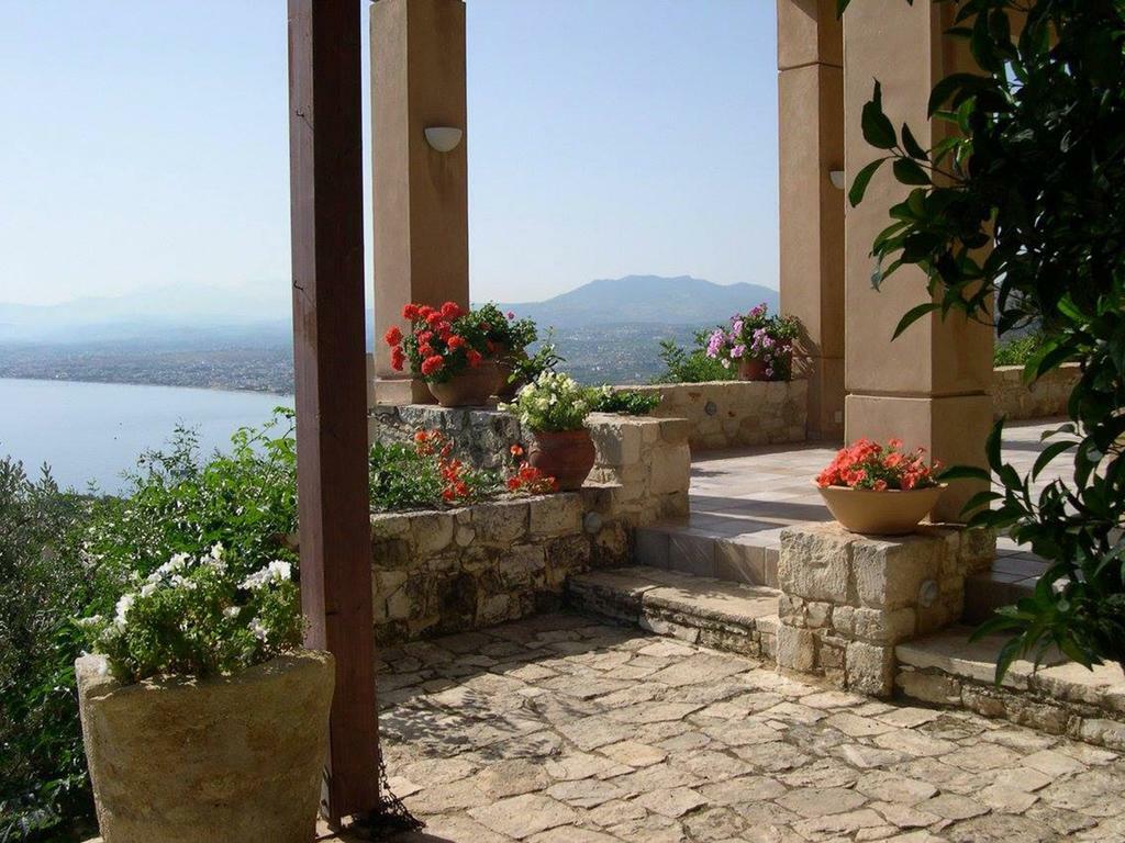 Villa Vollard With Amazing View Pool Iraklion Buitenkant foto